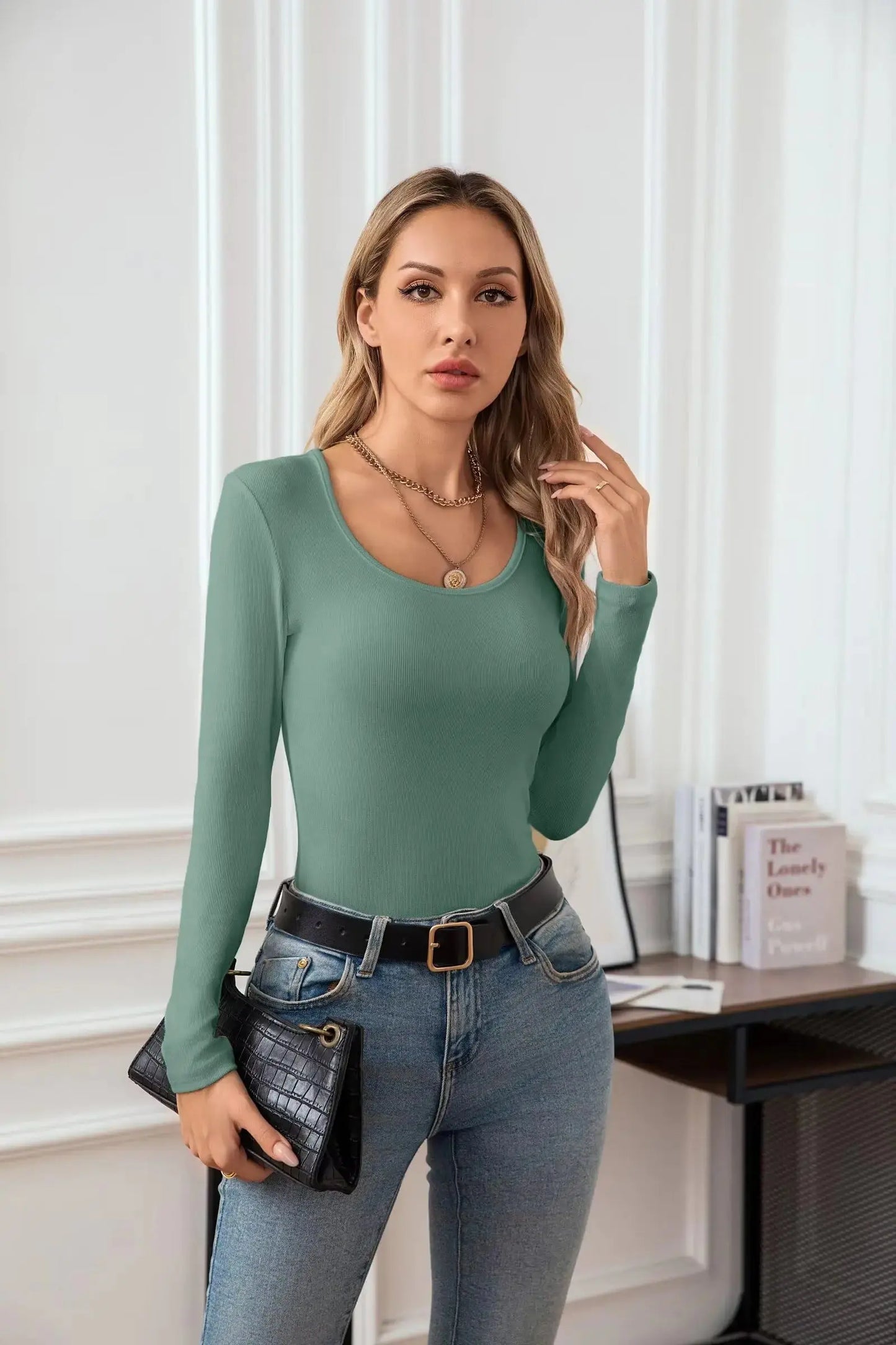 VICHYIE Summer Women's Scoop Neck Long Sleeve Shirts - Slim Fitted Casual Basic Top