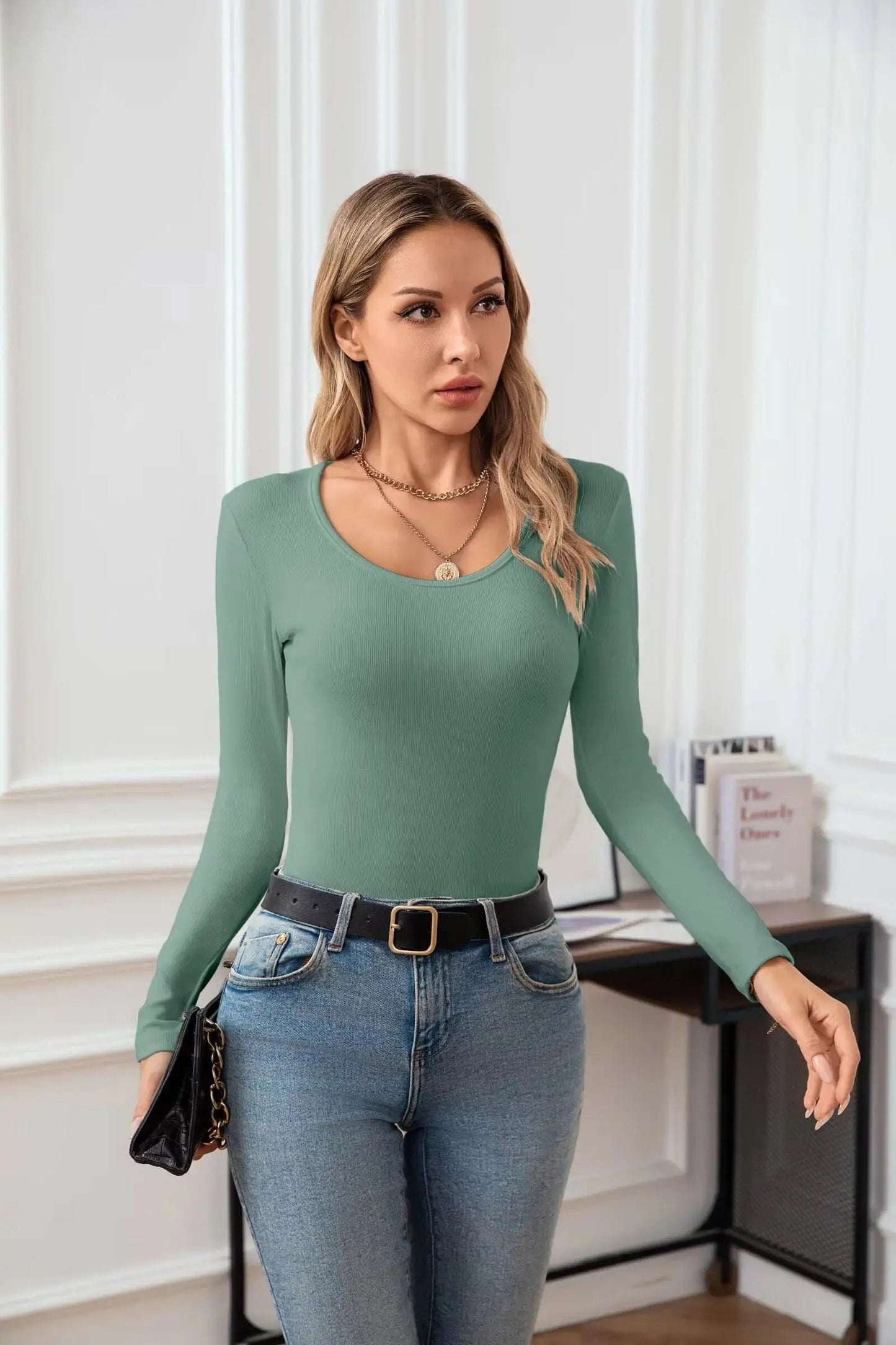 VICHYIE Summer Women's Scoop Neck Long Sleeve Shirts - Slim Fitted Casual Basic Top