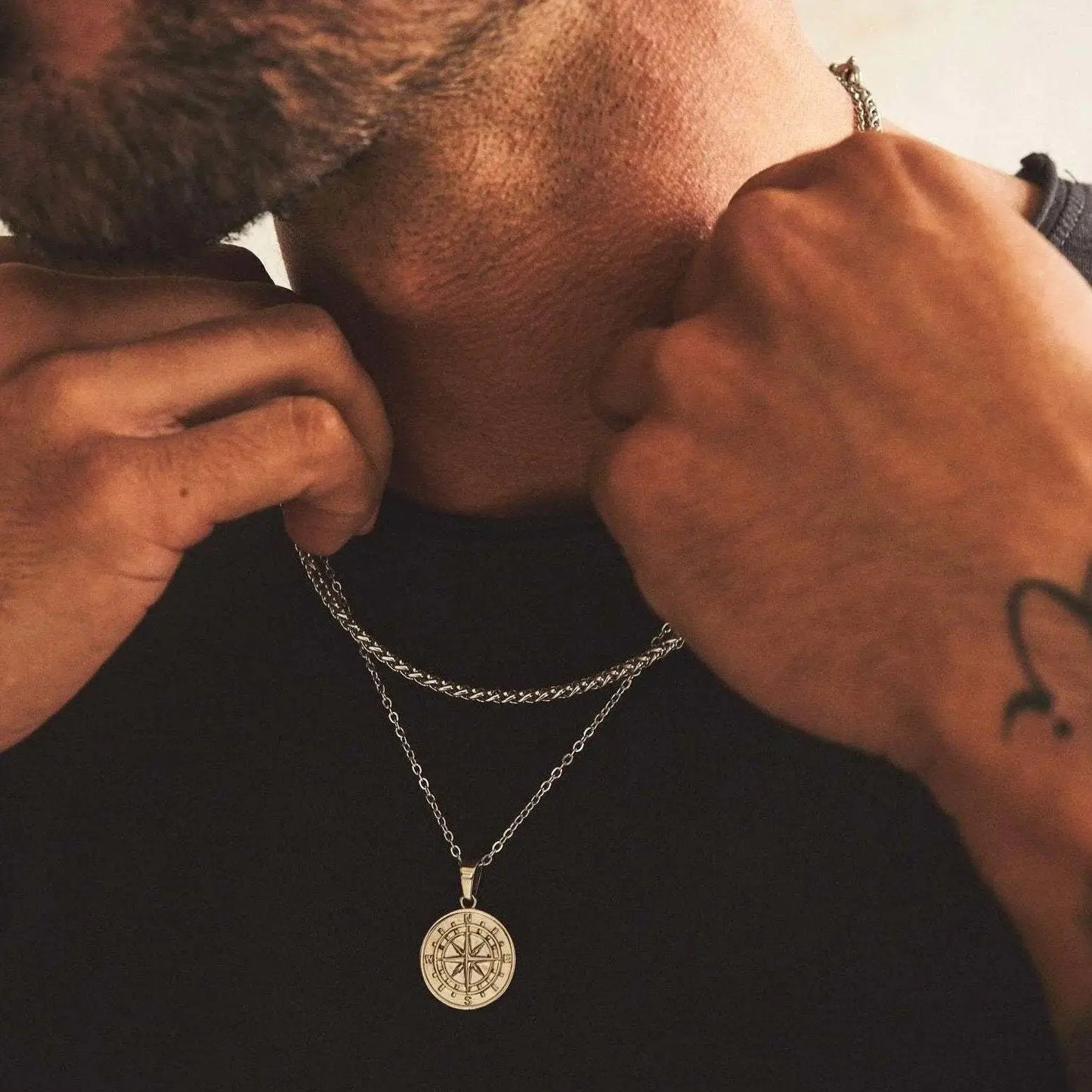 Vnox Men's Multi-Chain Compass Necklace