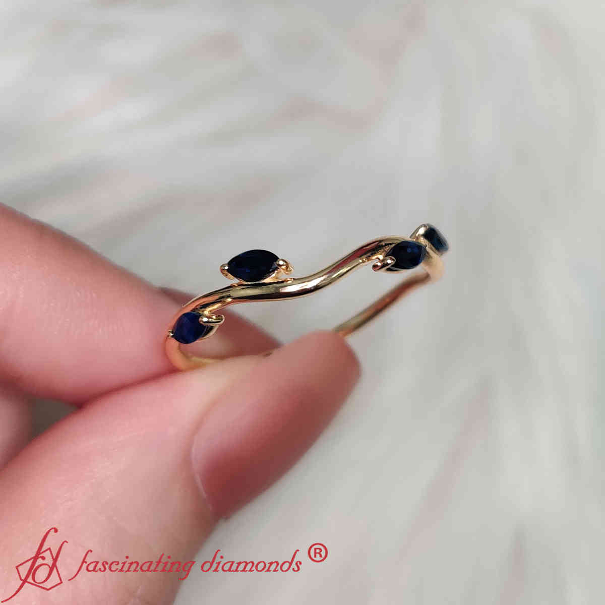 Vine Marquise Simple Wedding Band