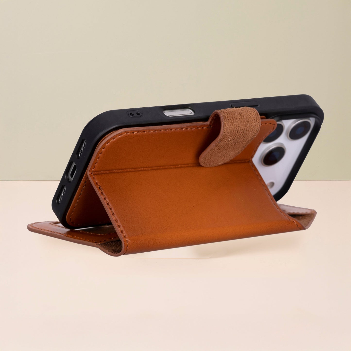Leather iPhone 17 Pro Max Wallet Case – Rustic Brown - Austin