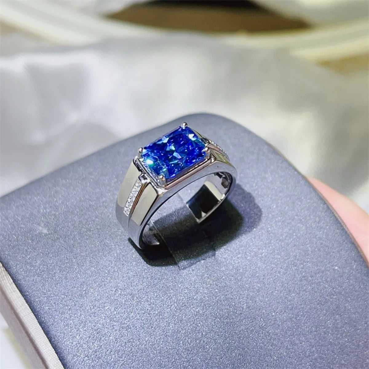 2 Carat Moissanite 925 Sterling Silver Ring