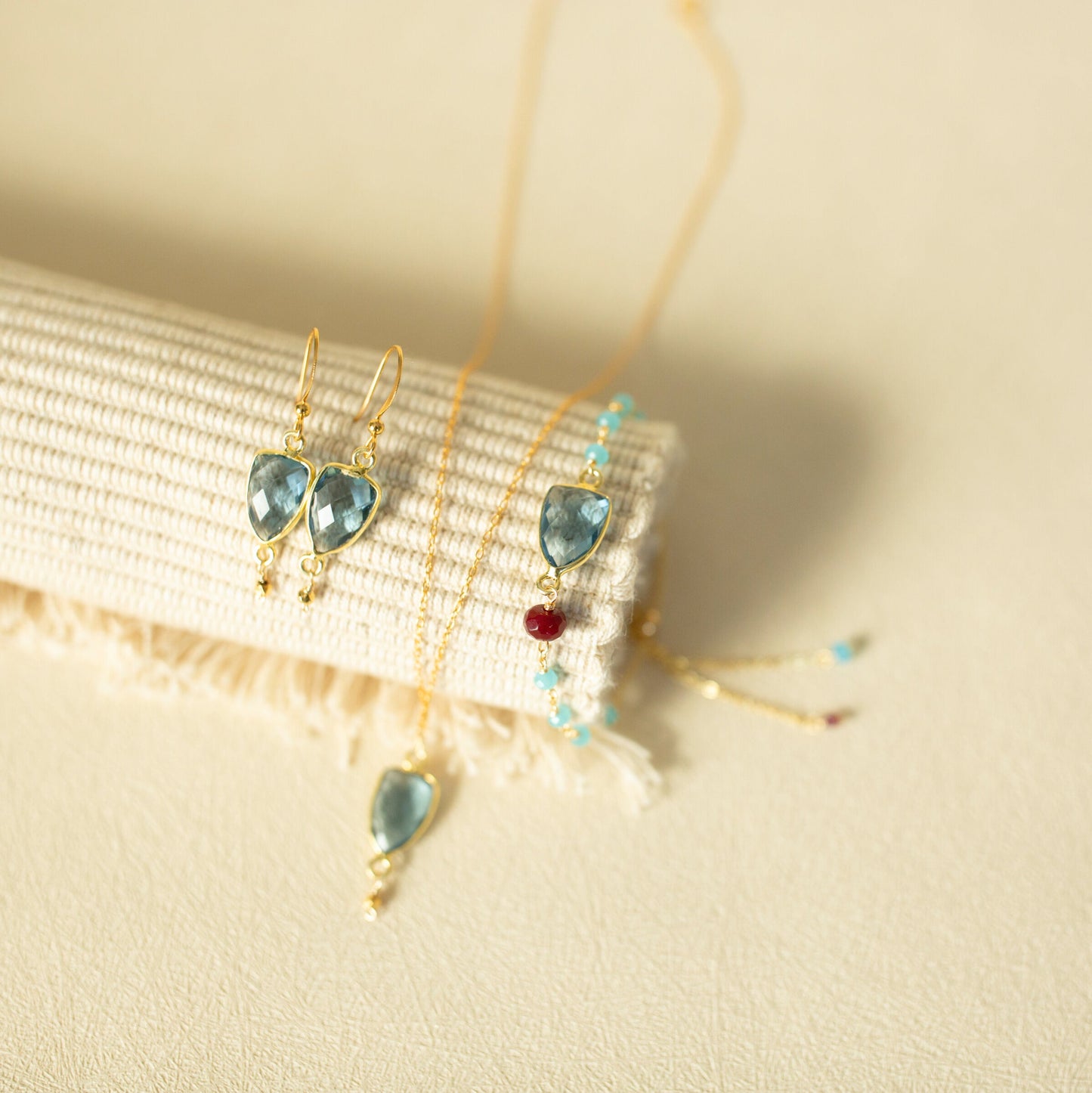 London Blue Quartz Gold Isla Bracelet