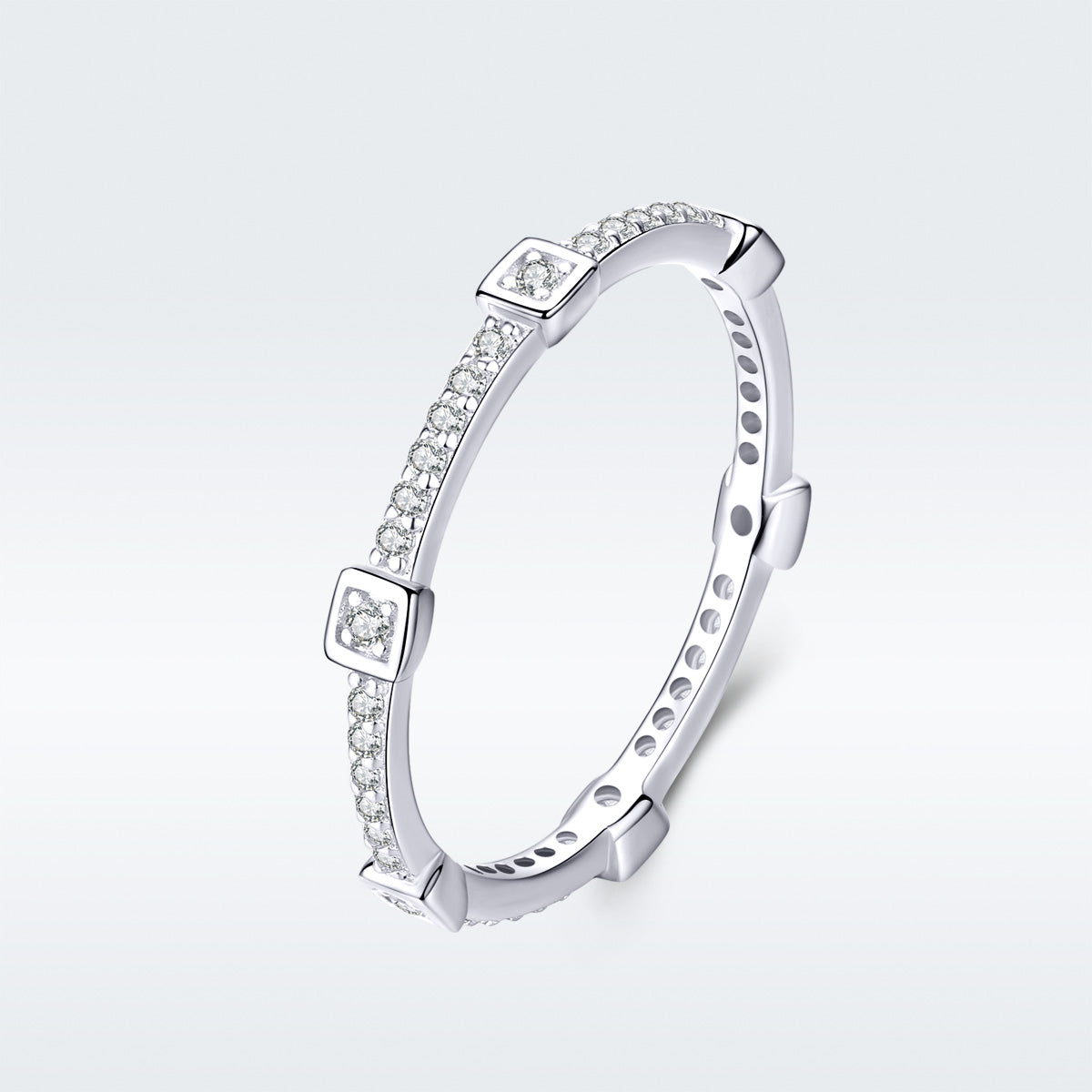 925 Sterling Silver Ring with Pavé Setting CZ - Size 6.0