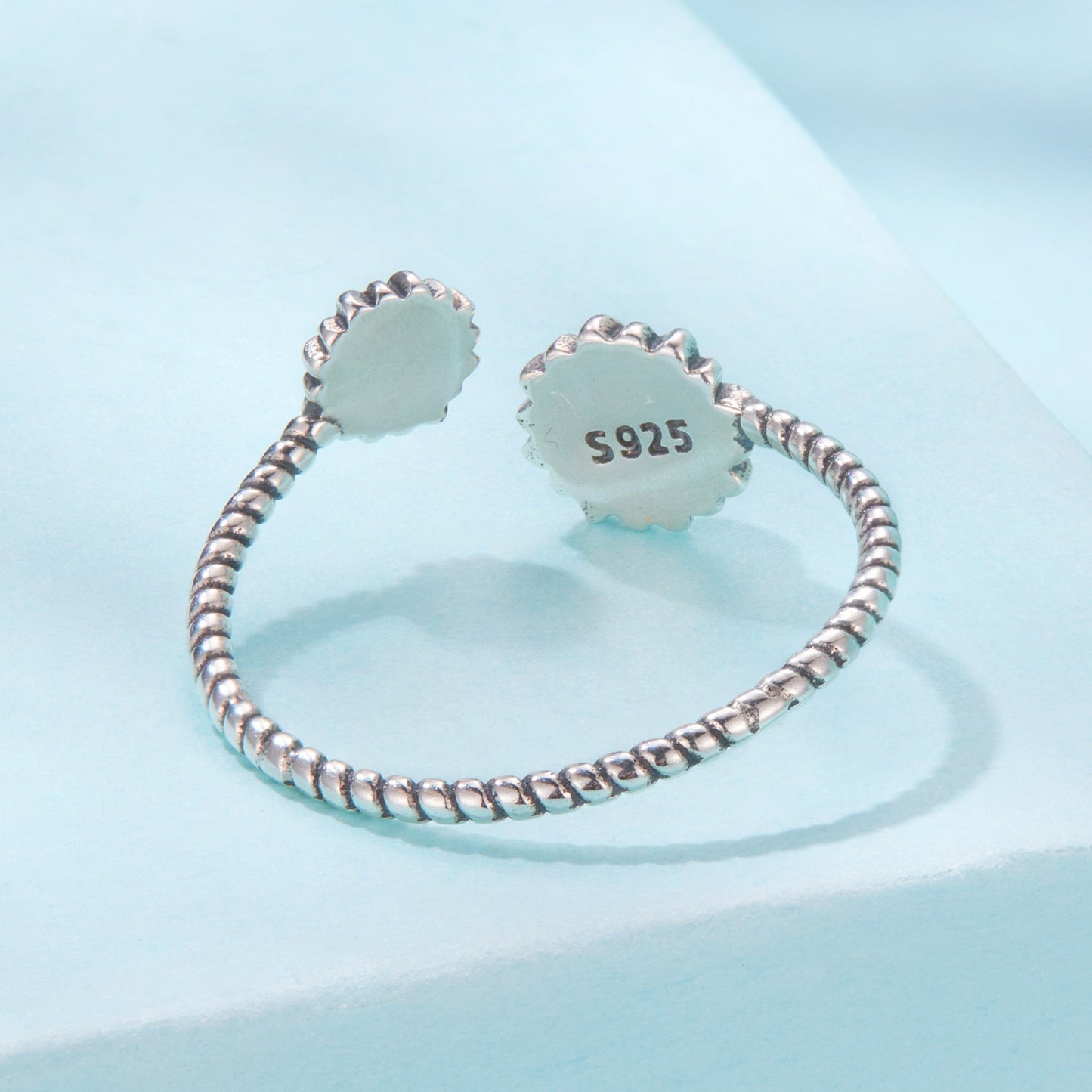 925 Sterling Silver Synthetic Turquoise Ring for Women - Oxidized Silver, Width: 0.12cm, Size: 0.5-0.7cm
