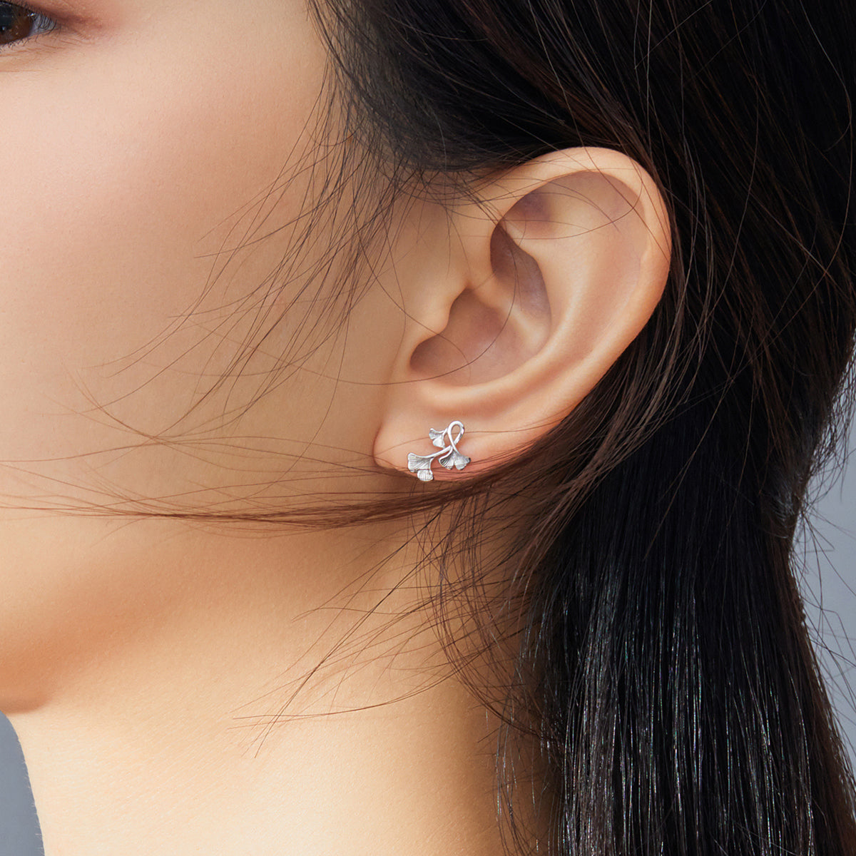 925 Sterling Silver Plated Platinum Wiredrawing Earrings