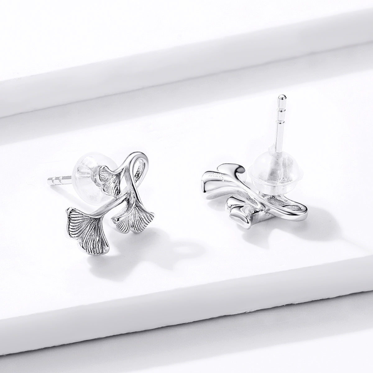 925 Sterling Silver Plated Platinum Wiredrawing Earrings