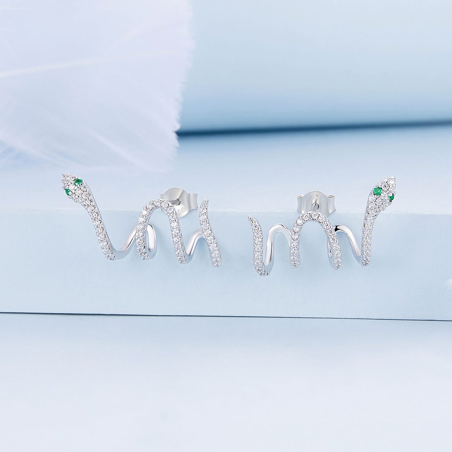 925 Sterling Silver Earrings with Plated Platinum and Pavé Setting CZ, 1.5x2.2cm for Women