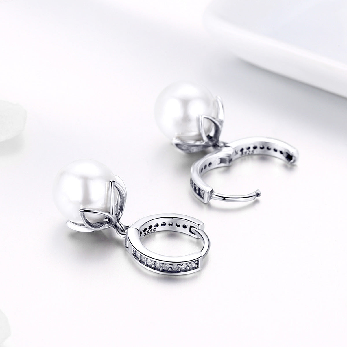 925 Sterling Silver Earrings with Quality Shell Pearl and CZ for Women