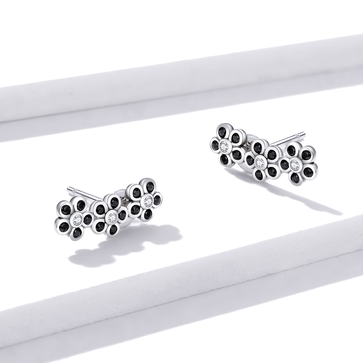 925 Sterling Silver Earrings with Pavé Setting CZ