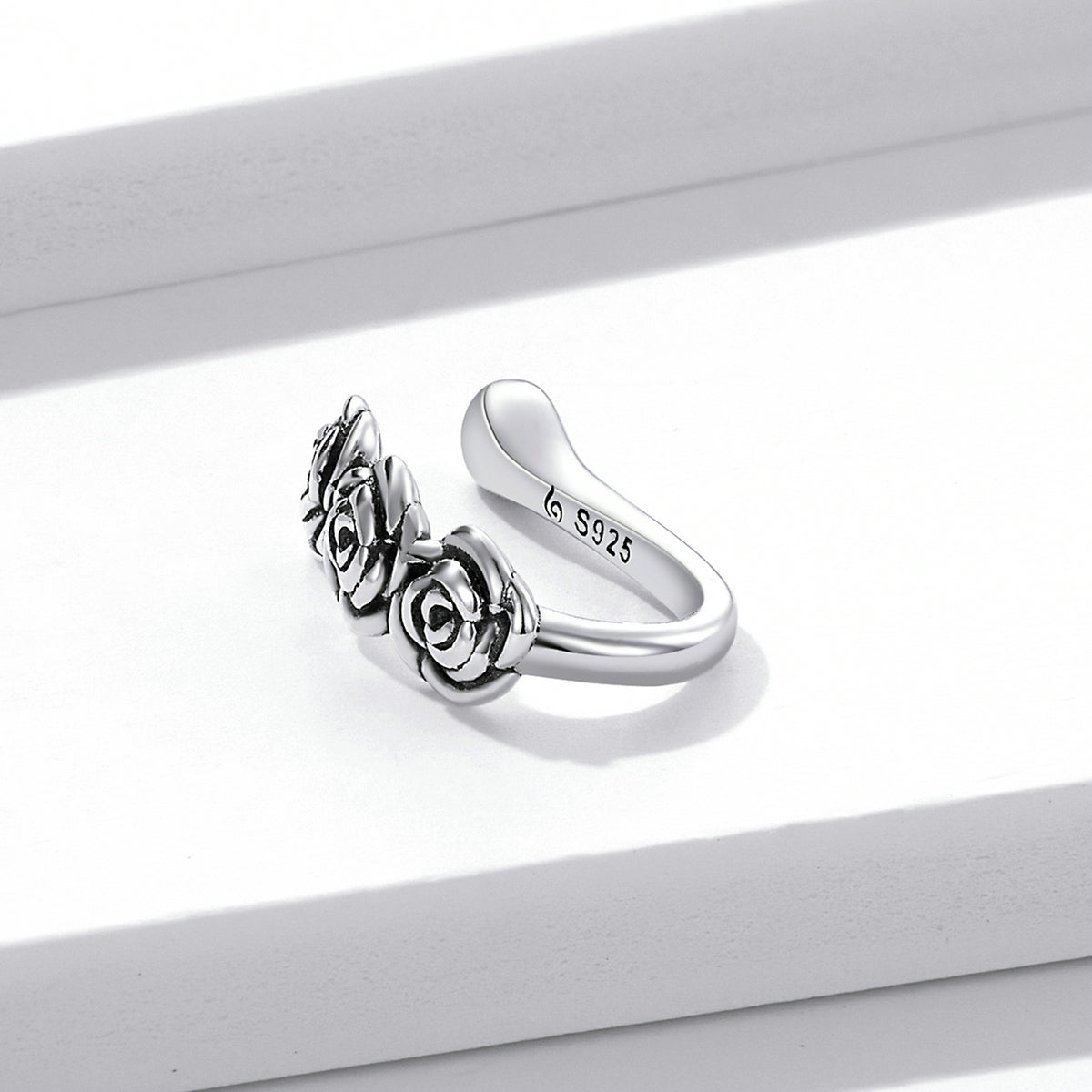 925 Sterling Silver Earrings 0.5*1.2cm for Women