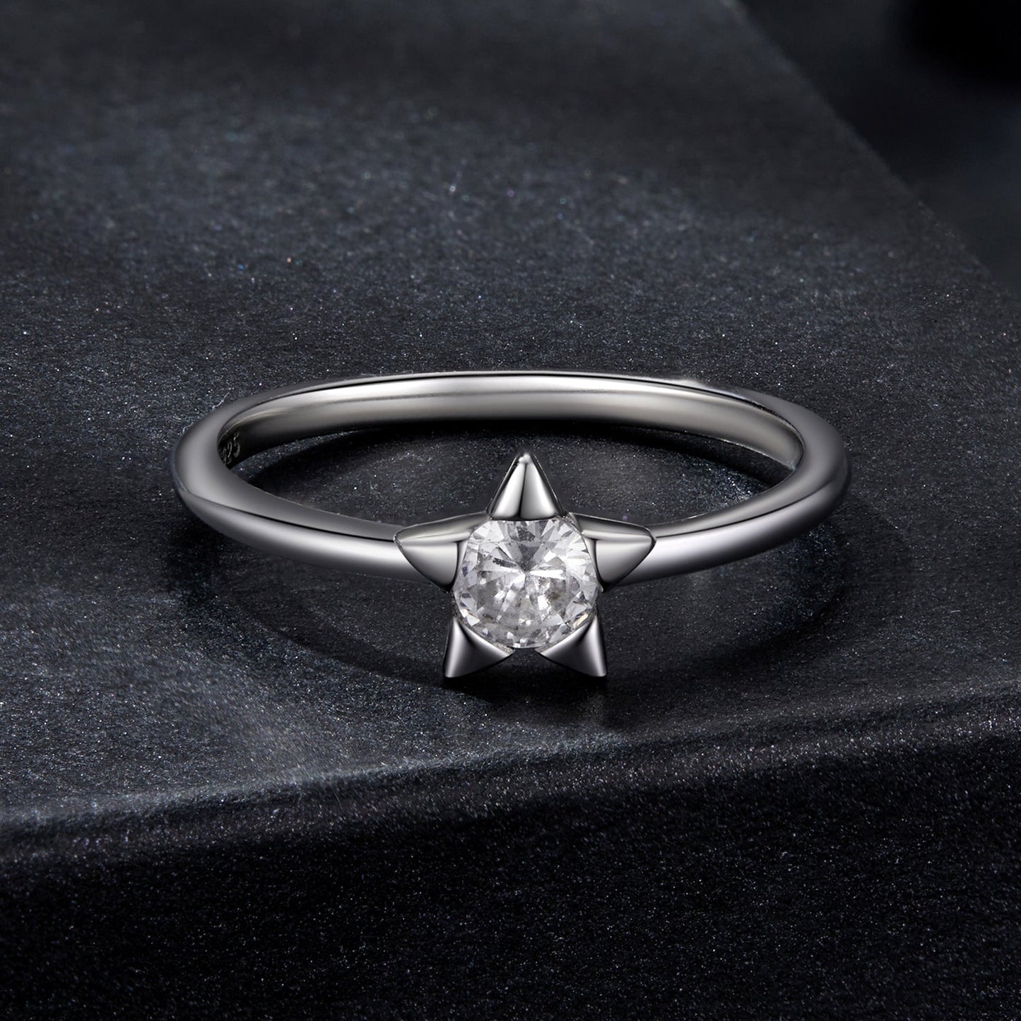 925 Sterling Silver 0.30 Carat Moissanite Ring Size 8