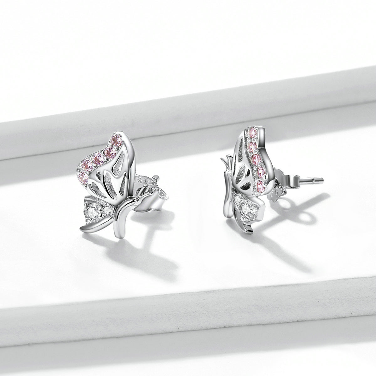 925 Sterling Silver Earrings with CZ in Pavé Setting