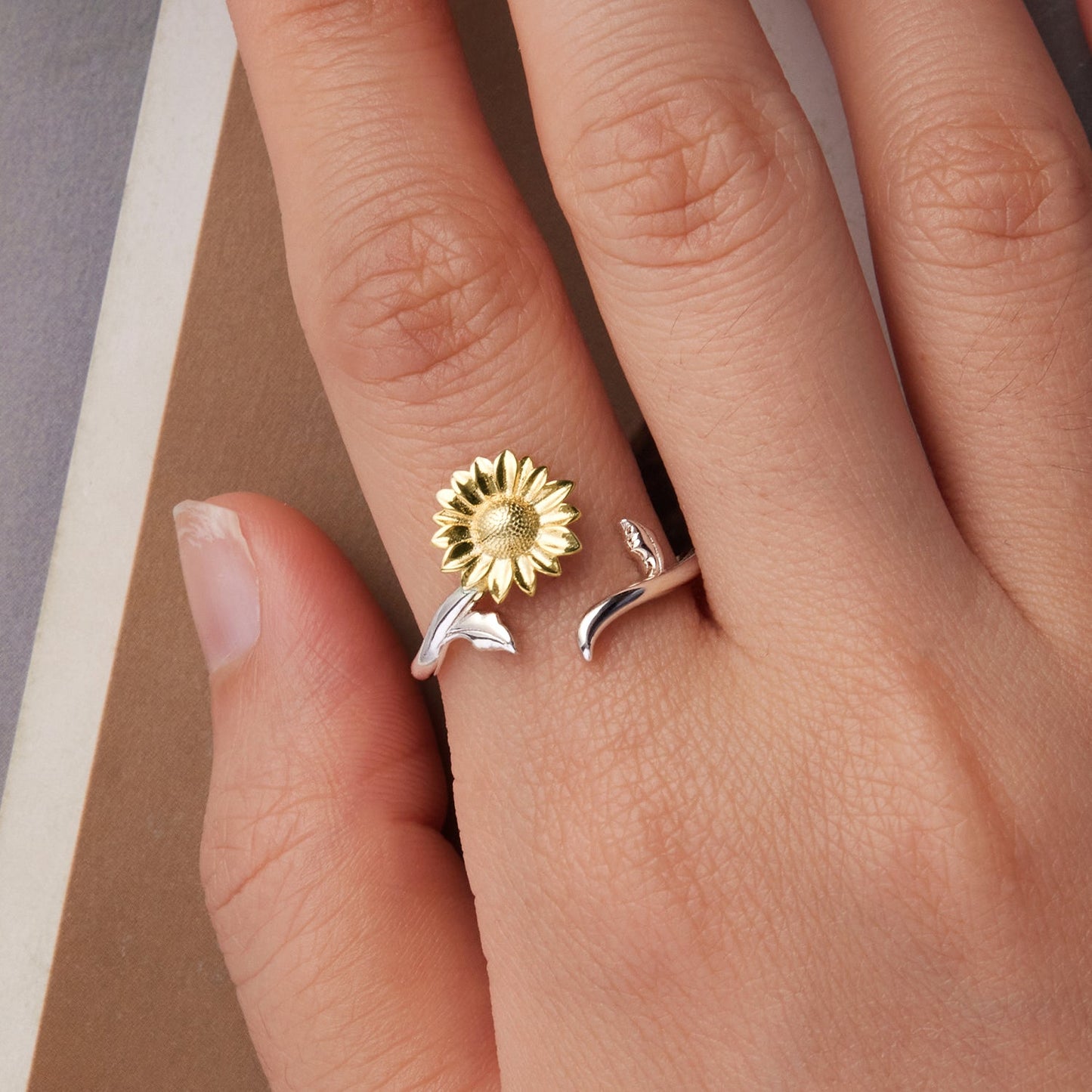 925 Sterling Silver Plated White Gold Ring for Women