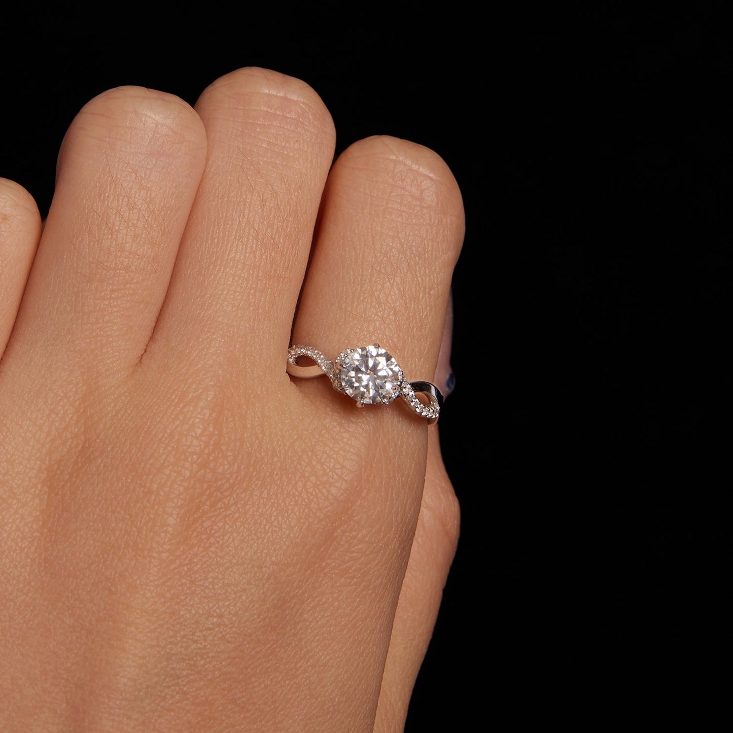 925 Sterling Silver Moissanite Ring in Size 7 with Pavé Setting for Women