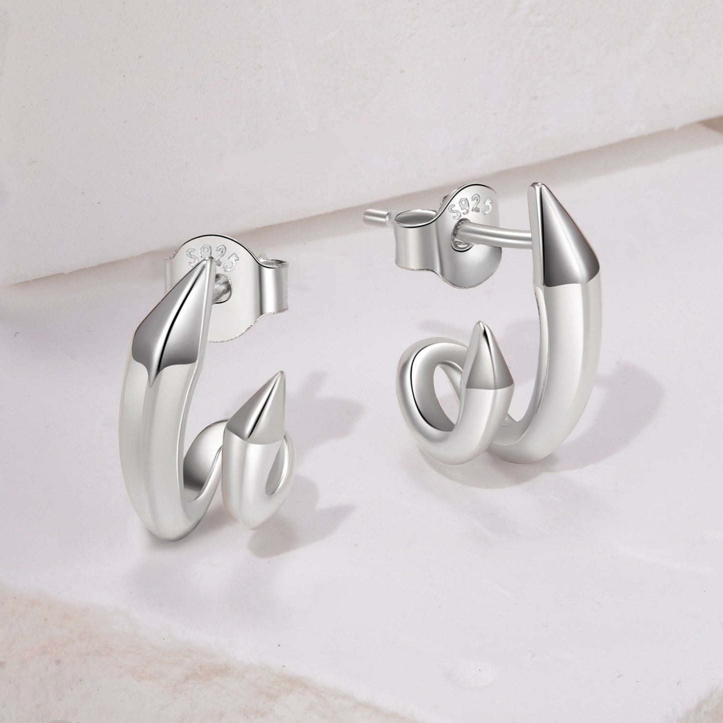 925 Sterling Silver Oxidized Silver Earrings Size 1.3*0.7cm