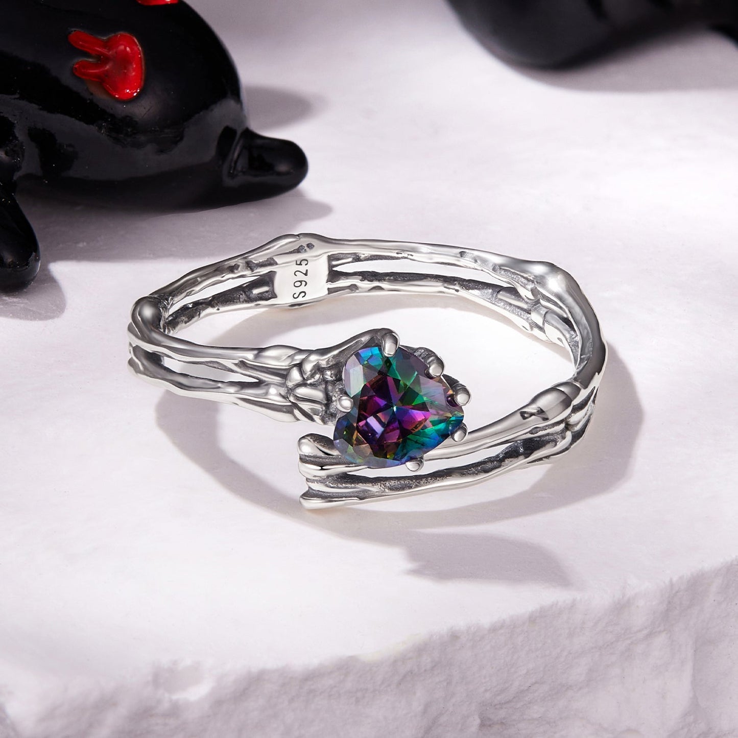 925 Sterling Silver Ring with Heart Design, 0.55cm Heart Size, Women’s Jewelry