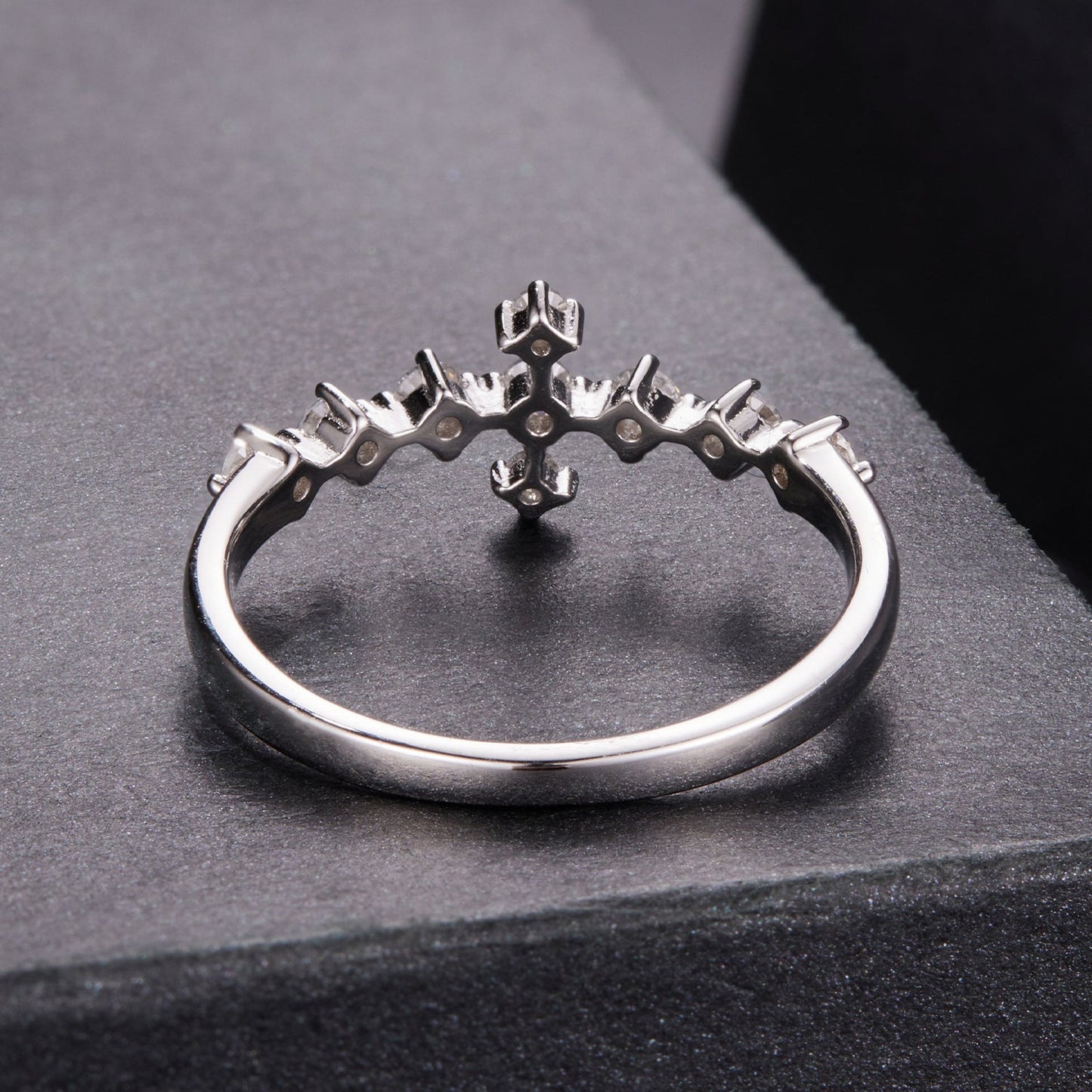 925 Sterling Silver Moissanite 0.15-0.20 Carat Ring for Women, Size 6