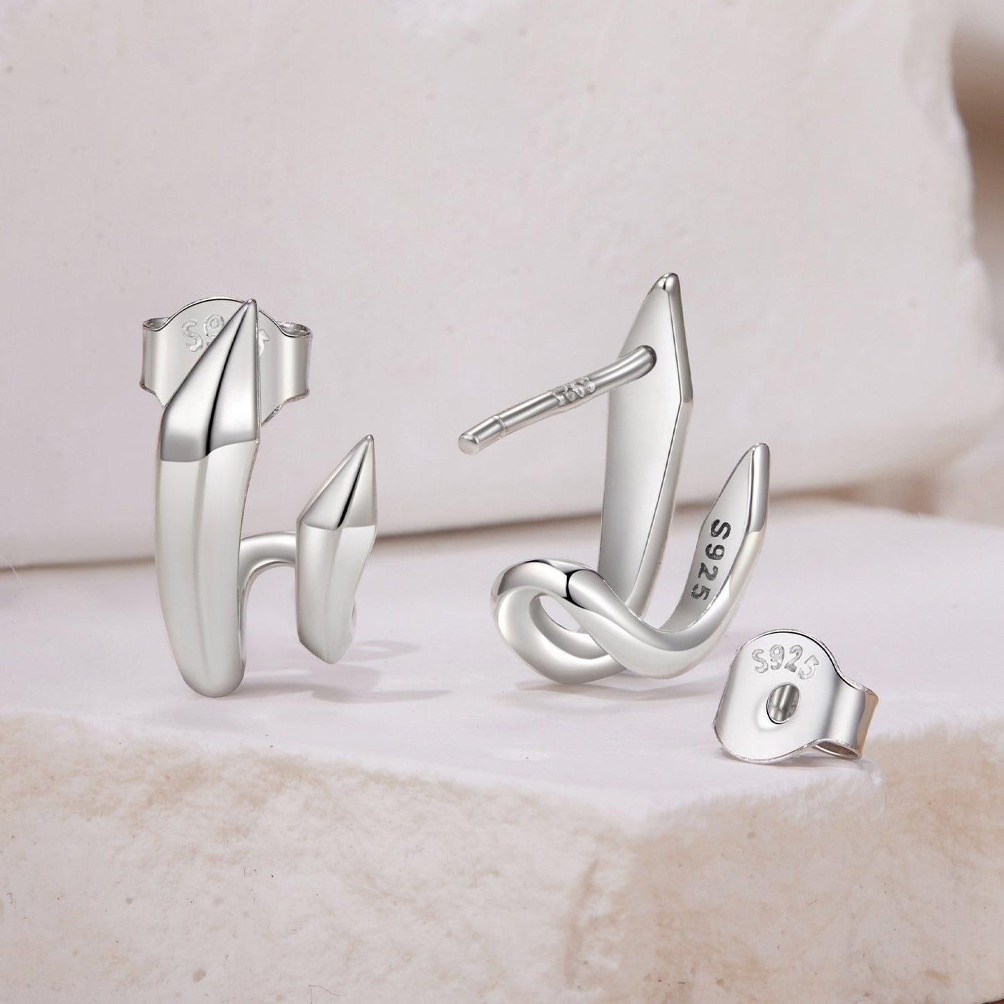 925 Sterling Silver Oxidized Silver Earrings Size 1.3*0.7cm