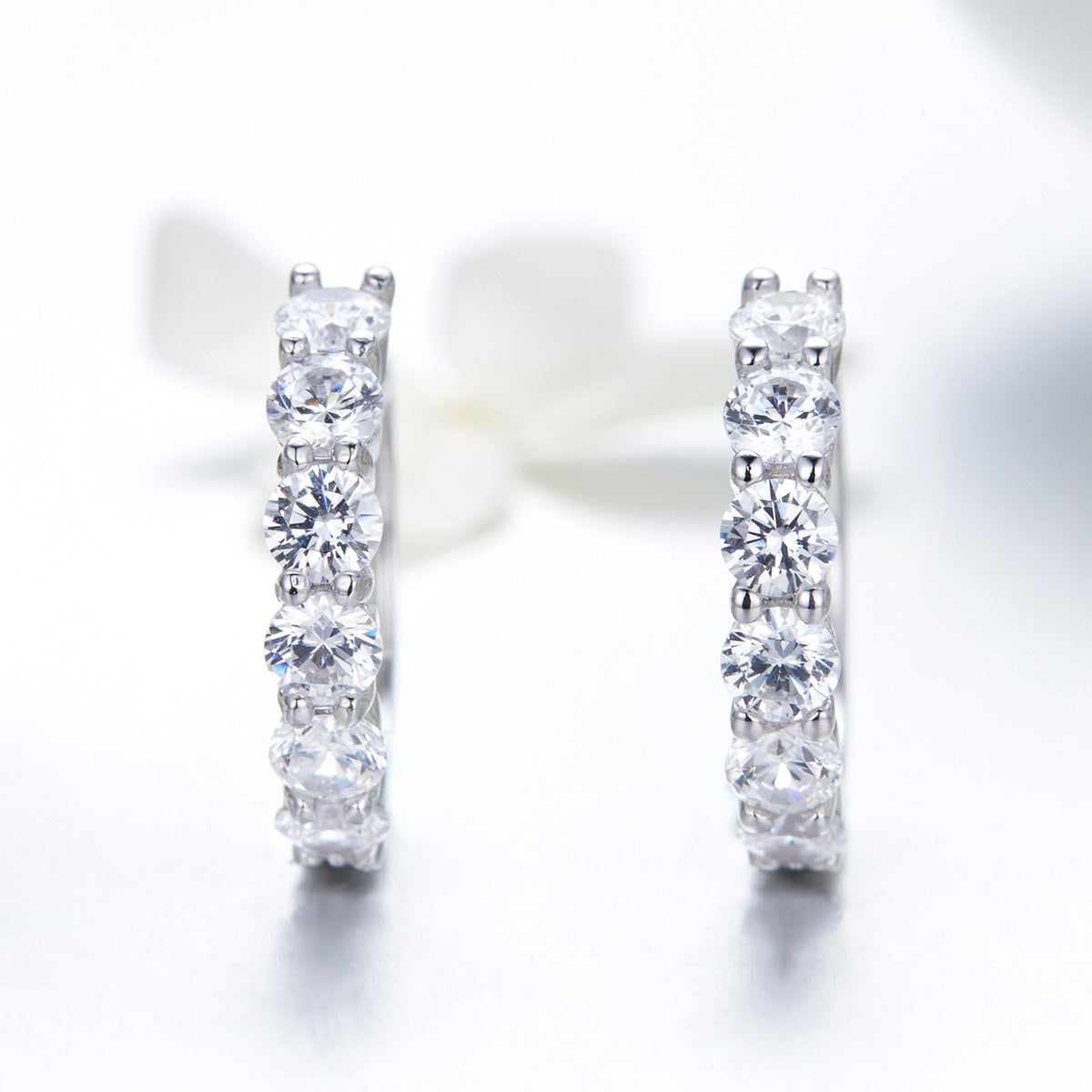 925 Sterling Silver Earrings with Pavé CZ in Platinum Plating, 1.6 x 0.3 cm for Women