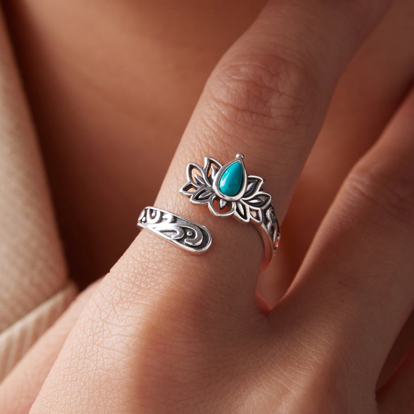 925 Sterling Silver Ring with Synthetic Turquoise in Oxidized Finish for Women